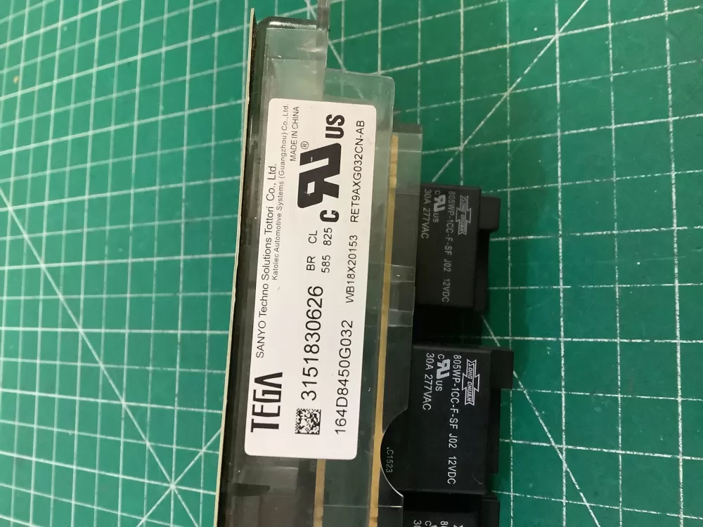 GE 164D8450G032 WB18X20153 Range Control Board