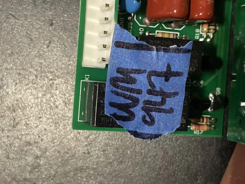 Whirlpool Maytag W10503278 AP6022400 Refrigerator Control Board AZ30049 | WM947