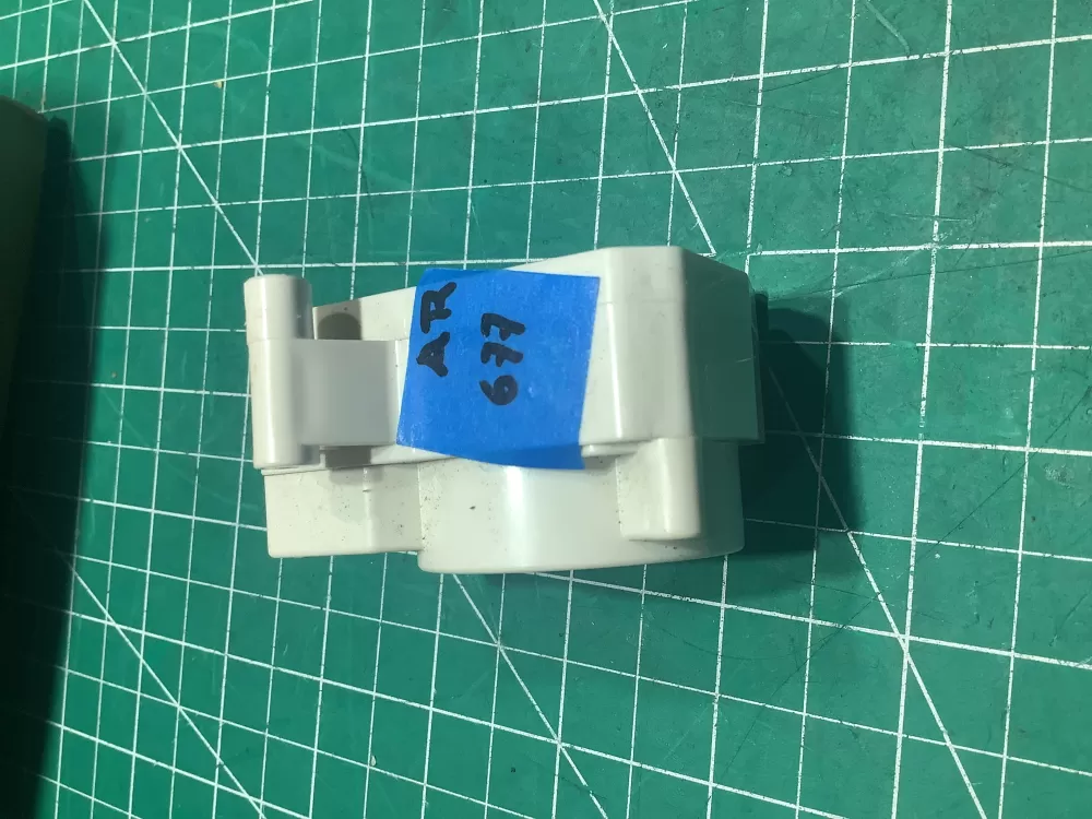 GE Kenmore WR9X520 WR09X0520 Refrigerator Defrost Timer AZ143353 | AR677