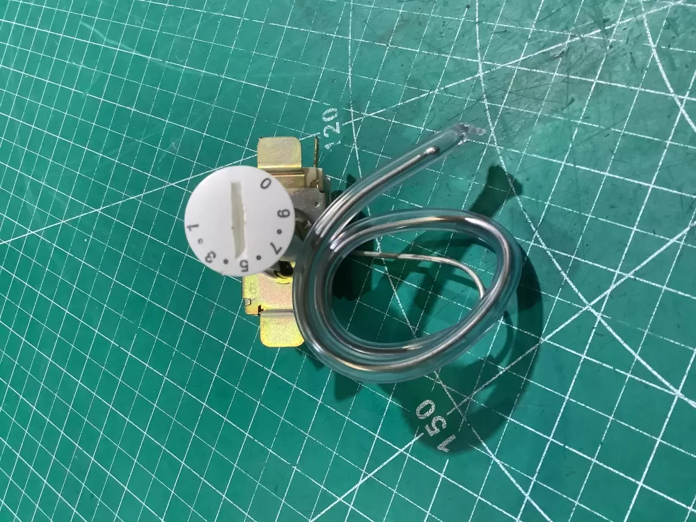 Hotpoint WR09X10042 Refrigerator Thermostat Cold Control AZ226948 | SLA112