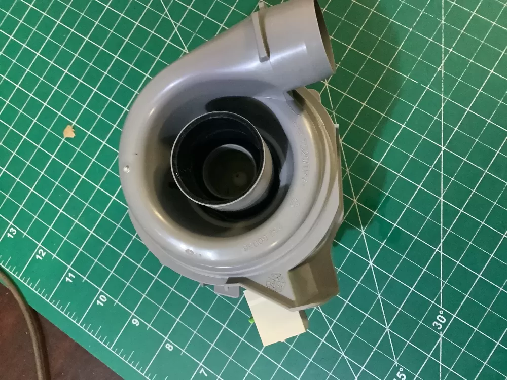 9001141944 12008381 Dishwasher Pump for Bosch AZ195648 | SL256