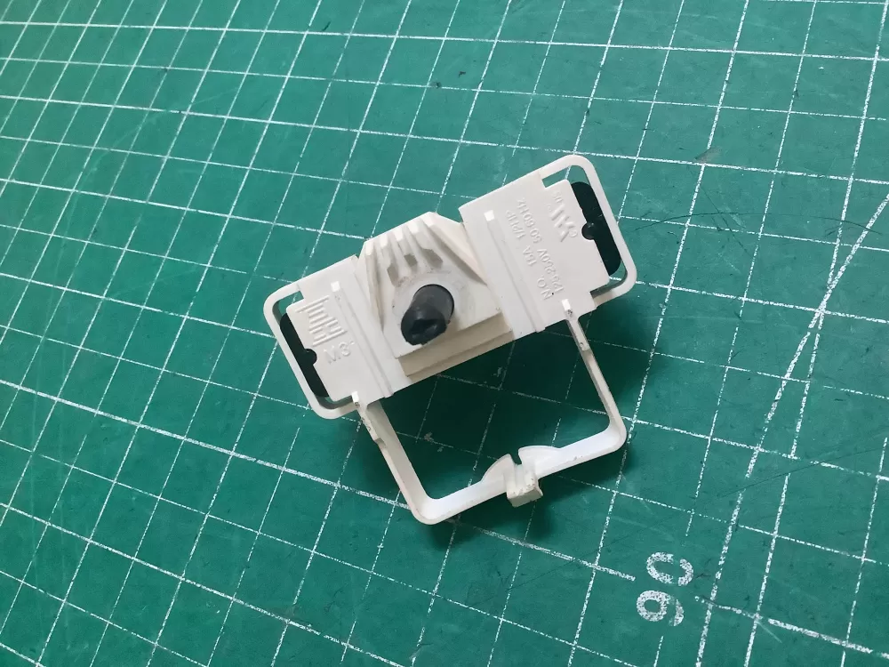 Whirlpool Dryer Switch Push To Start 3977456 0223  AZ221393 | SLA47