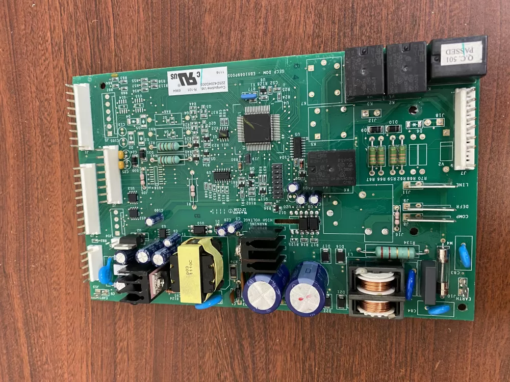 GE WR55X10968 EBX1069P005 225D4204G003 Refrigerator Control Board Main