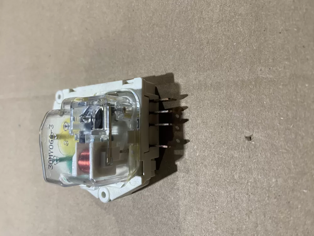 Admiral Jenn Air S-68233-3 Refrigerator Defrost Timer AZ93405 | BK1473