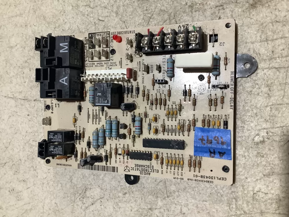Carrier Bryant CEPL130438-01 Furnace Circuit Control Board AZ111686 | AR1697