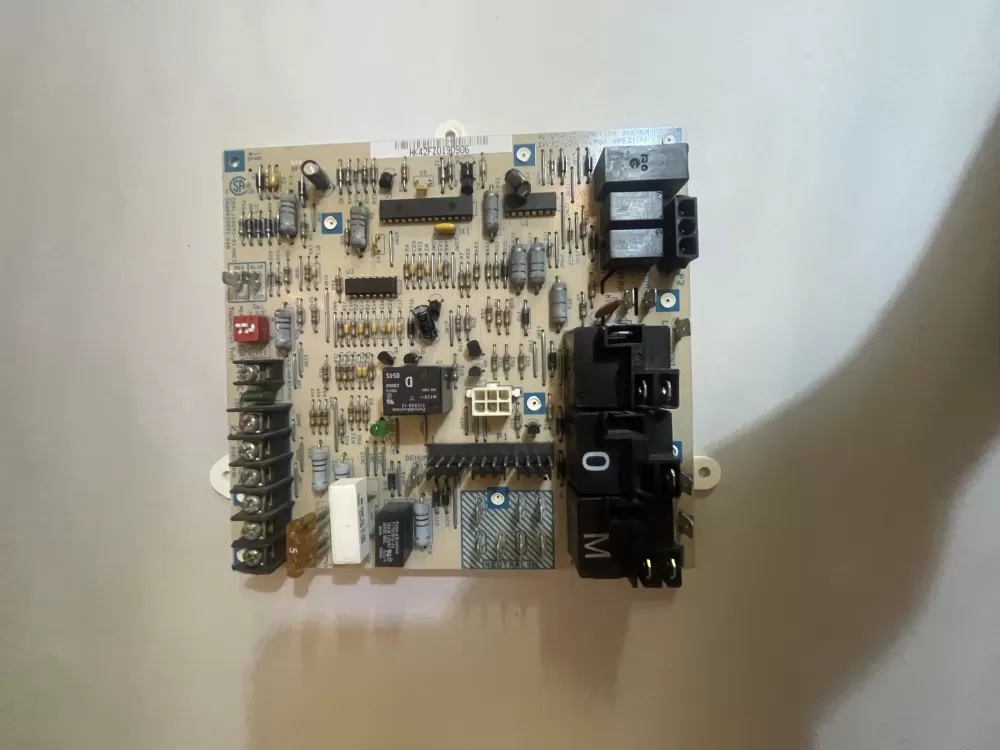 Carrier  Bryant  Emerson CEPL130591-01 Furnace Control Board