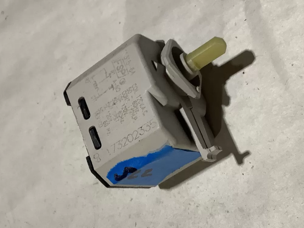 Crosley  Kenmore  Maytag  Whirlpool W10117655 WPW10117655 Dryer Crosley Control Board Start Switch