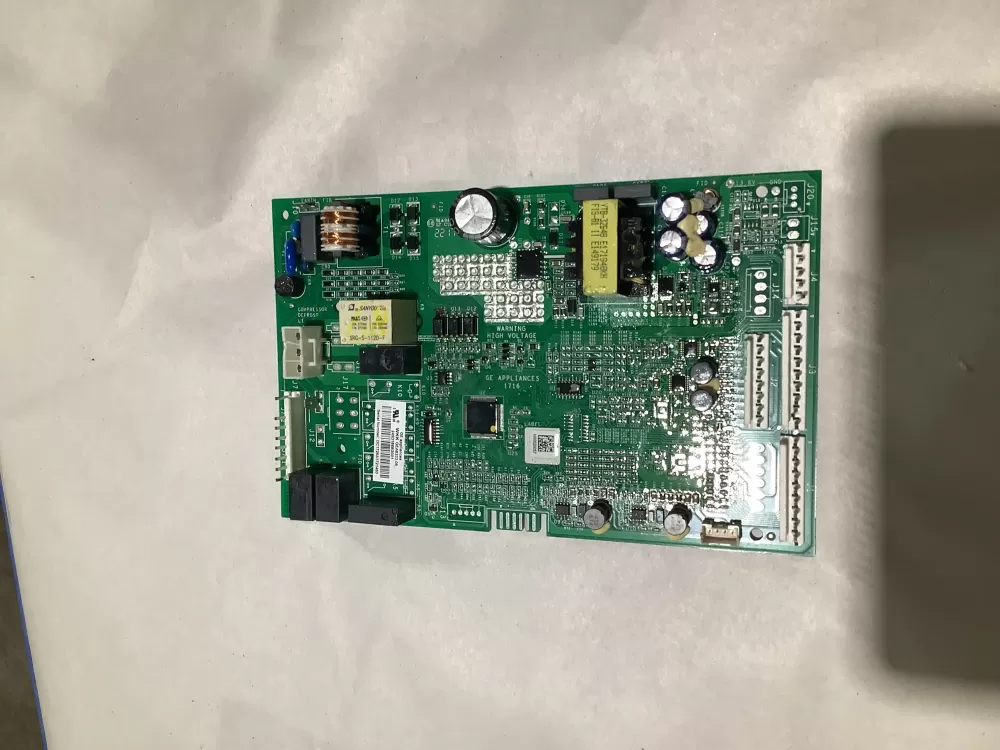 GE 245D1888G001 Refrigerator Control Board AZ152947 | BG2498