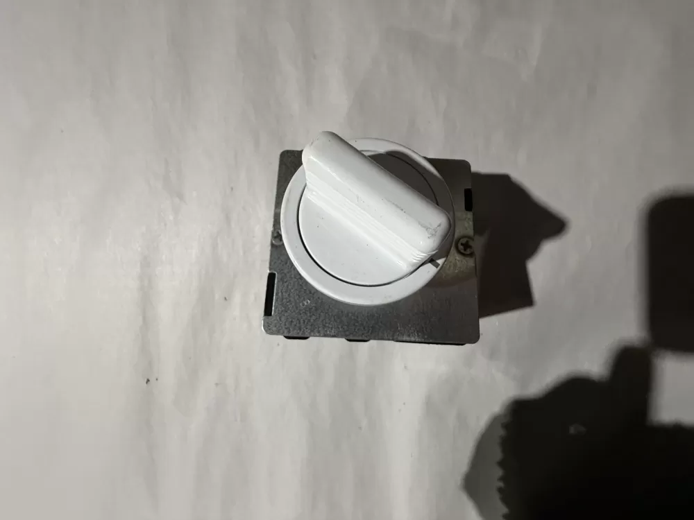 Frigidaire 131062300 5303285734 Dryer Timer Control AZ211711 | KM2550