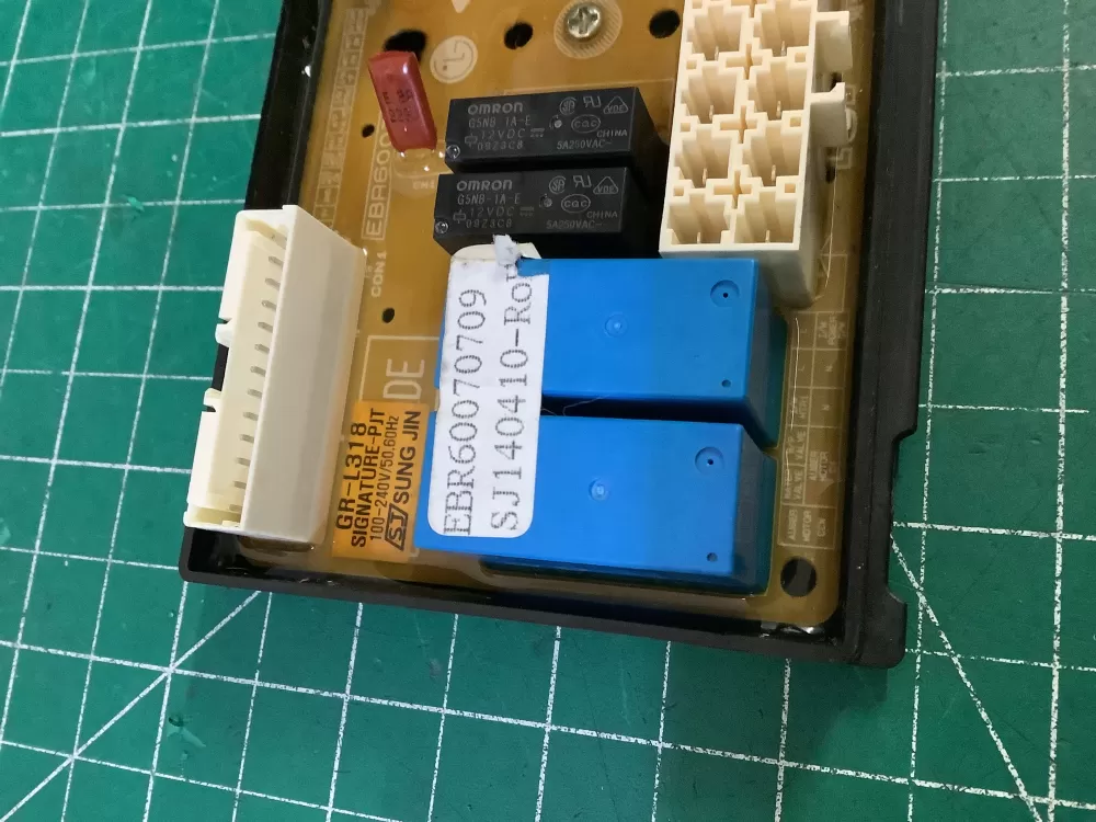 Kenmore LG EBR60070709 Refrigerator Control Board AZ189446 | NR2527