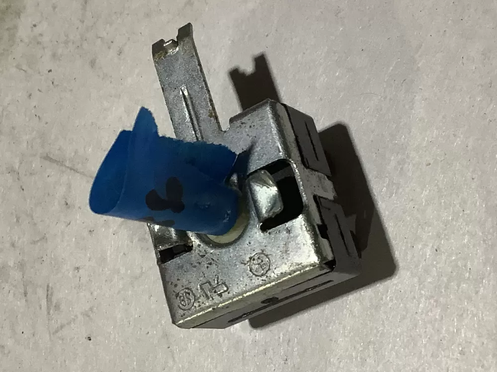 Hotpoint 175D2314P013 Washer Temperature Switch AZ114781 | Sl136
