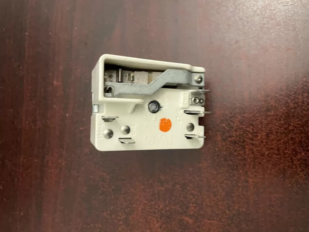 GE Range 164D1816P12 Infinite Burner Switch Control AZ103654 | KM930