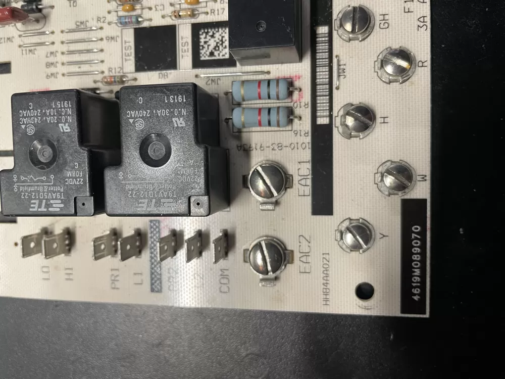 Carrier Bryant HH84AA021 Furnace Control Board AZ1074 | KM1416