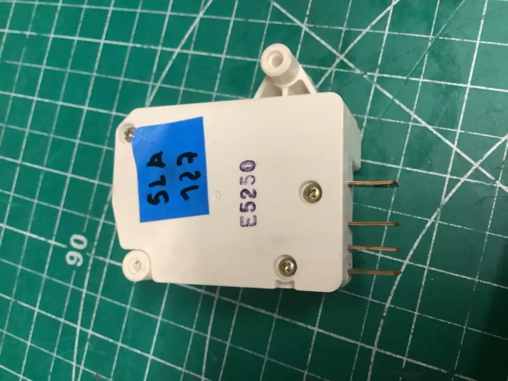GE Kenmore WR9X520 WR09X0520 Refrigerator Defrost Timer AZ202162 | SL127