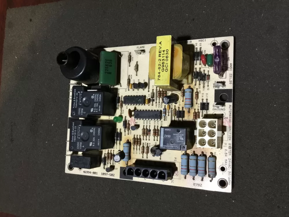 Honeywell  Lennox 1079-83-501B Furnace Control Board