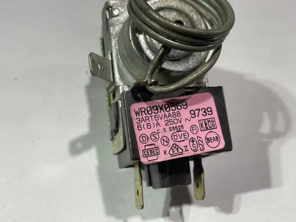 GE Kenmore WR9X56 WR09X0569 Temp Control Thermostat AZ142300 | Wm2393