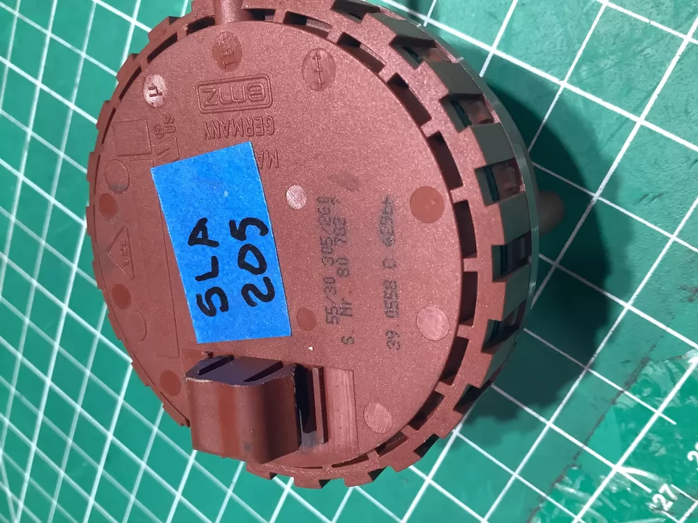 Whirlpool W10807821 W10734596 Oven Control Board