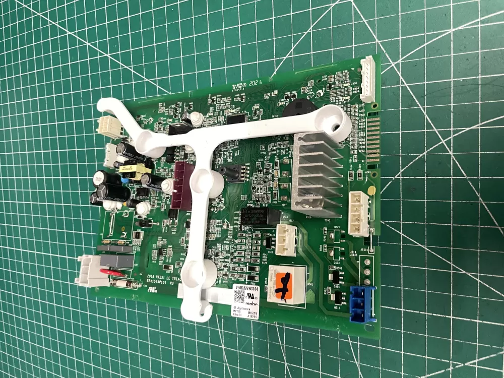 GE 290D2226G104 WH18X28642 Refrigerator Control Board