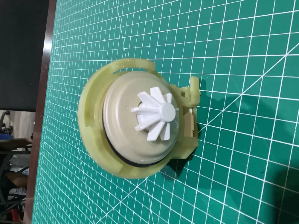 Bosch 9000077163 Dishwasher Drain Pump