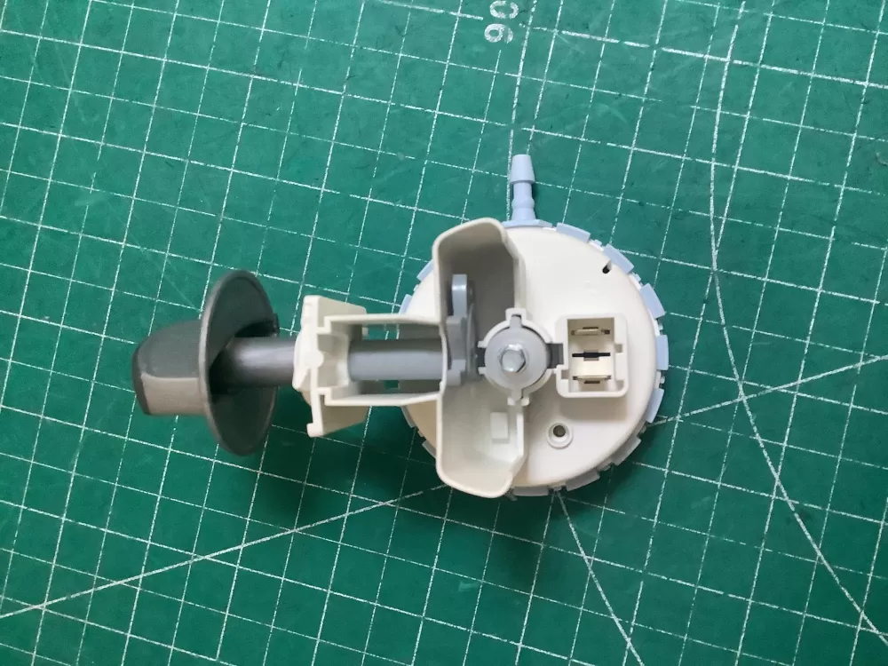 Whirlpool WPW10268912 Washer Water Level Pressure Switch AZ220668 | SLA145