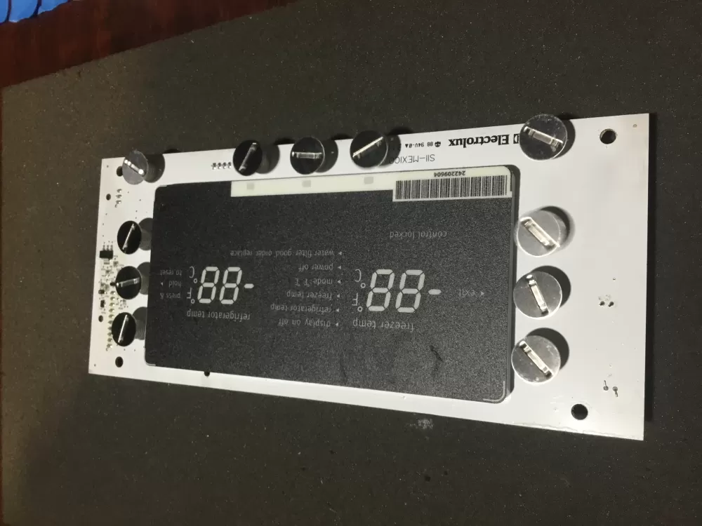 Frigidaire Refrigerator Dispenser Control Board P# B14 AZ82940 | NR347