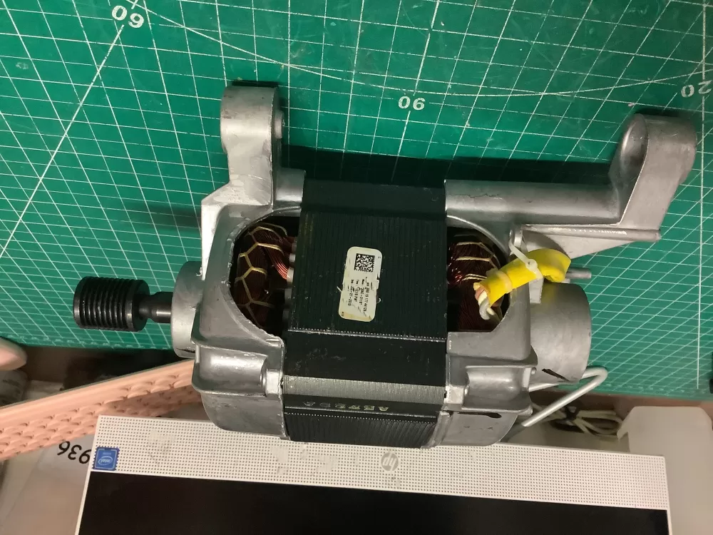 Frigidaire 134638900 Washer Drive Motor AZ212040 | SLA346