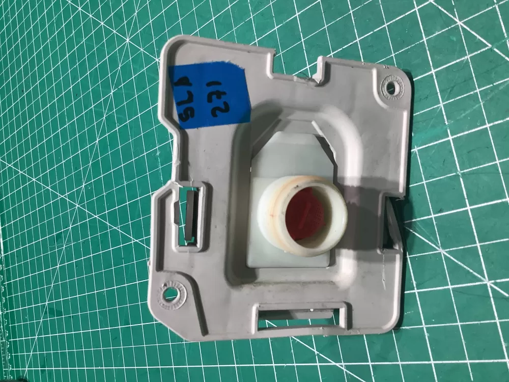 9000230073  33290147 BOSCH WASHER WATER INLET VALVE AZ142160 | SL271