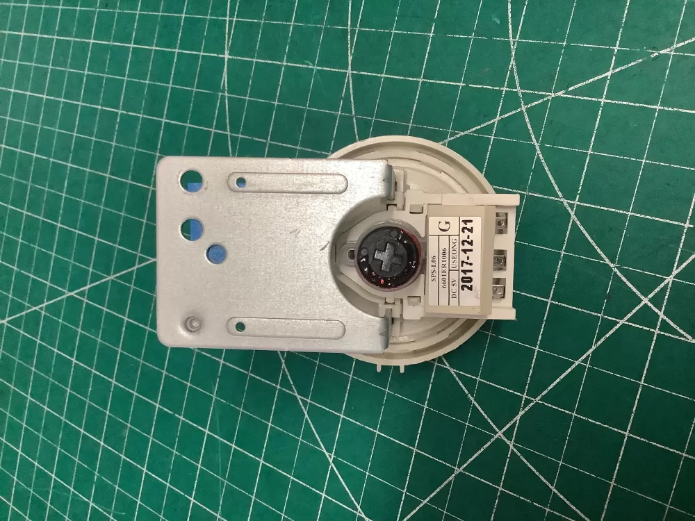 LG 6601ER1006E Washer Pressure Switch AZ205604 | SL170