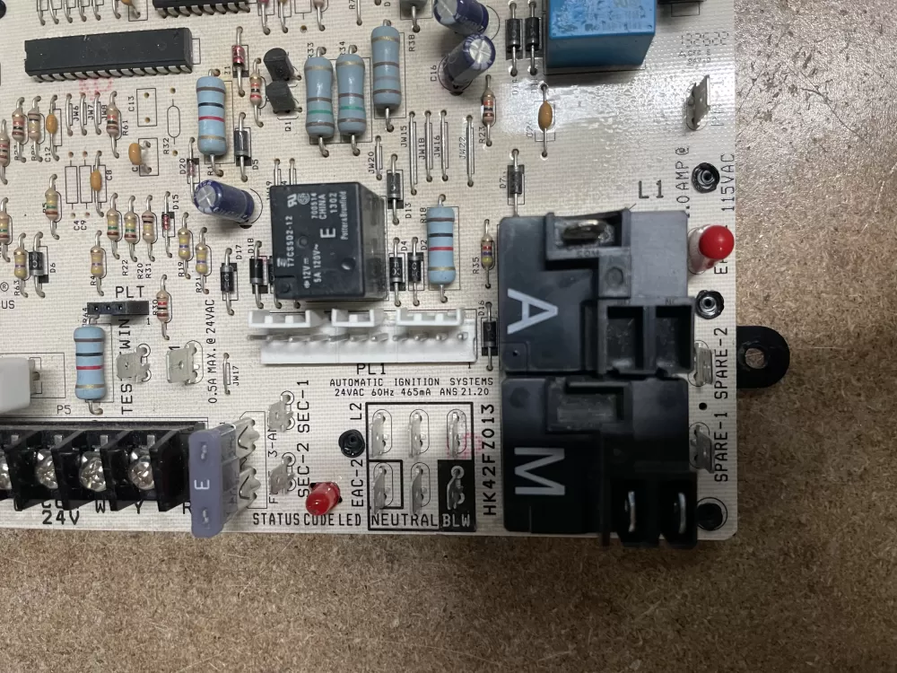 Carrier Payne CEPL130438-01 Furncace Control Board AZ17628 | KM1421