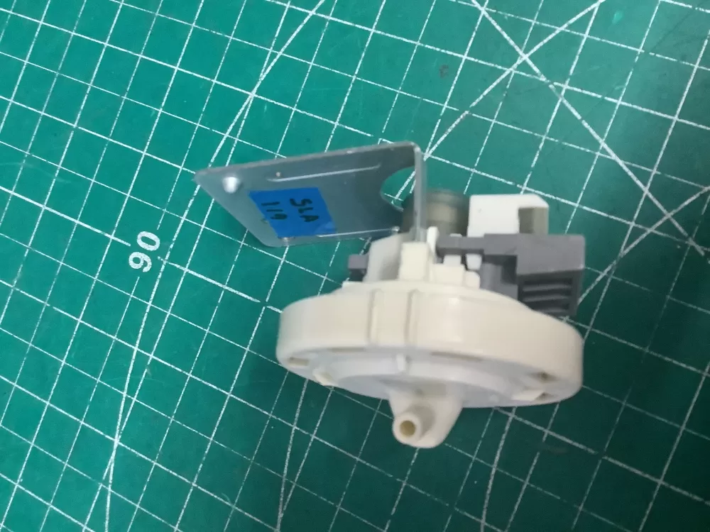 LG 6601ER1006E Washer Pressure Switch AZ205590 | SL119