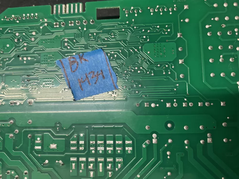 Whirlpool Maytag W10811363 W10854027 Refrigerator Control Board AZ6519 | BK1434