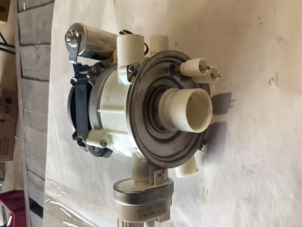 Miele 6770514 Dishwasher Circulation Pump Motor AZ150808 | SL224