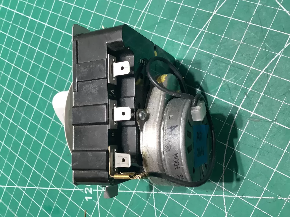GE 572D520P033 WE4M334 Dryer Timer AZ187060 | AR2676
