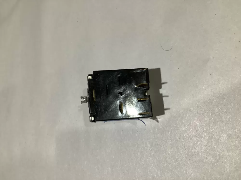 GE WE4M407 Temperature Sensor Switch AZ102564 | Sl112