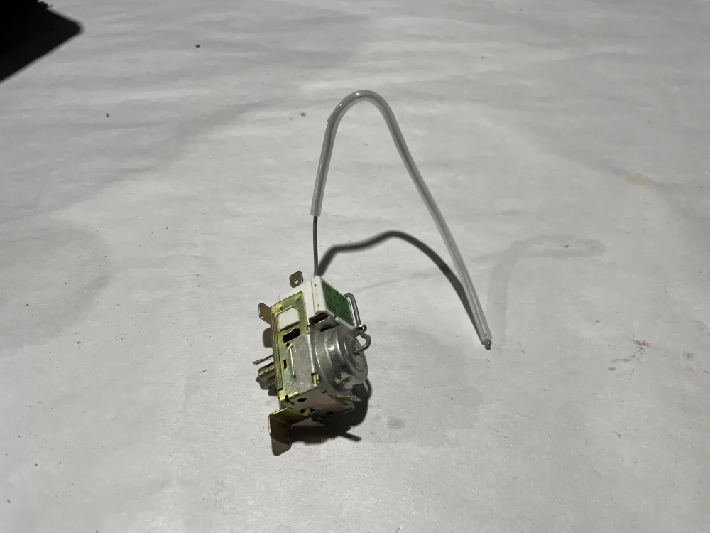 Whirlpool  3ART5C188 Refrigerator 