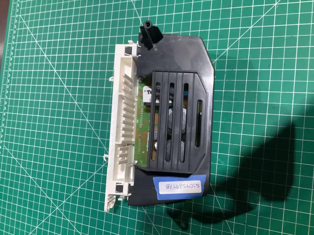 Frigidaire Motor Control 5304529478 / AP7019590 AZ146088 | NR2451