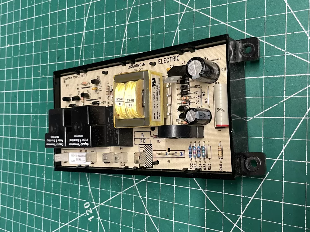 Frigidaire  Kenmore  Westinghouse AP6892696 316222801 316222803 316222803R 316222807 316455400 5304518660 PS12728848 Range Control Board