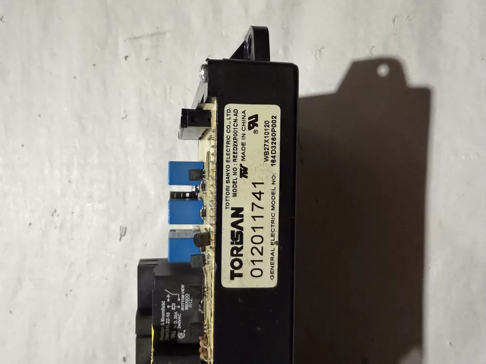 GE WB27X10120 164D3260P002 Range Control AZ211298 | KM546