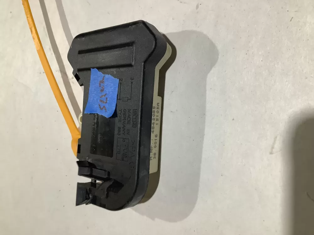 Miele 4842085 Washer Door Lock AZ111302 | Sl107