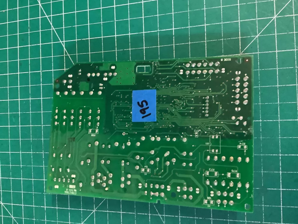 Whirlpool Maytag W10285199 Refrigerator Control Board AZ227853 | NR195