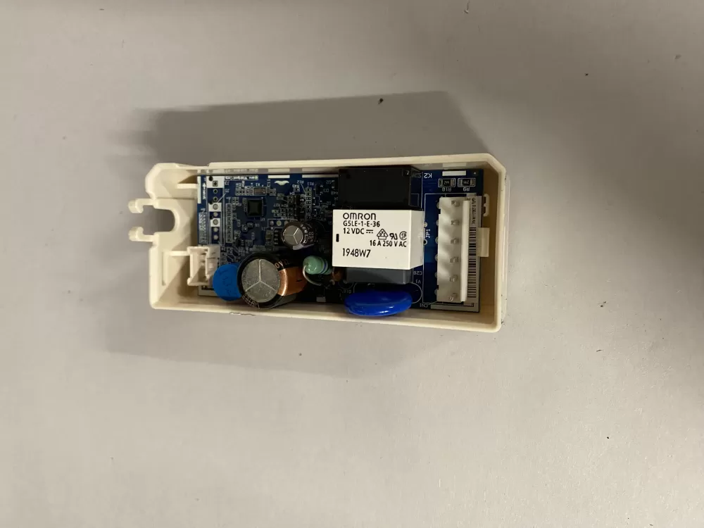Amana Whirlpool W11440713 W11170927 Refrigerator Control Board