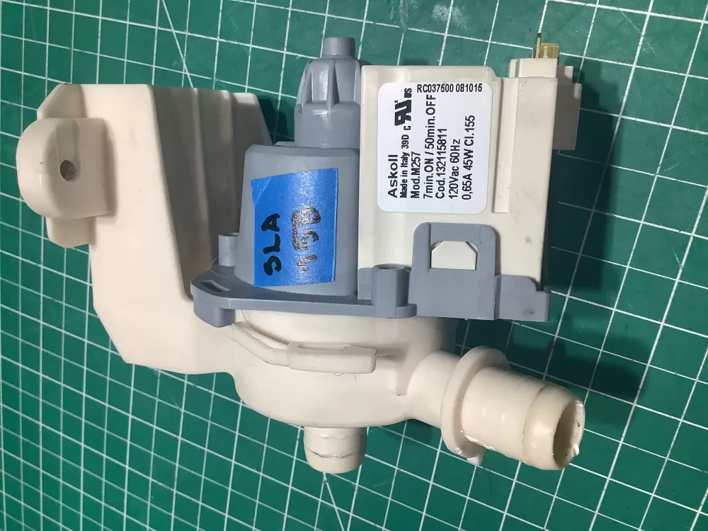 Electrolux 132115811 Washing Machine Drain Pump AZ160897 | SL158
