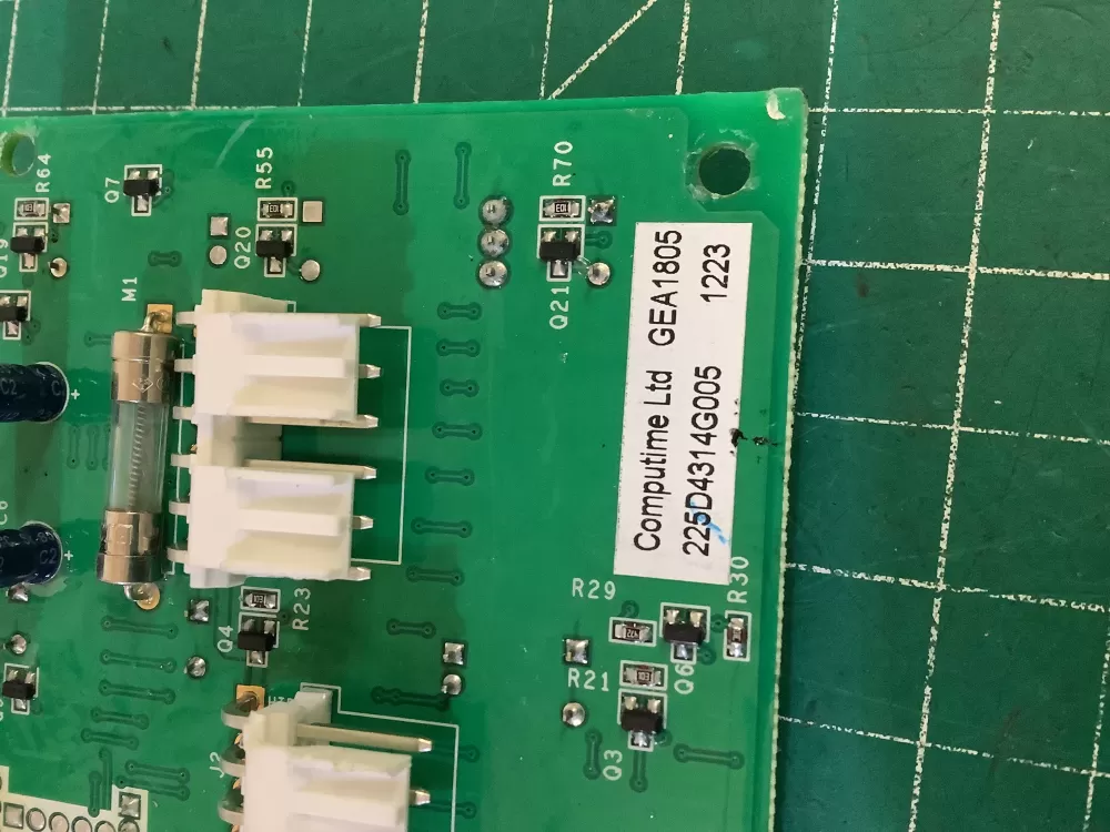 GE 225D4314G005 Refrigerator Control Board Dispenser AZ201784 | NR330