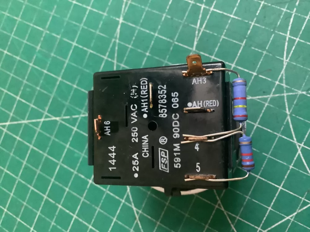 Maytag Whirlpool 8578352 Dryer Temperature Switch AZ221380 | SLA47