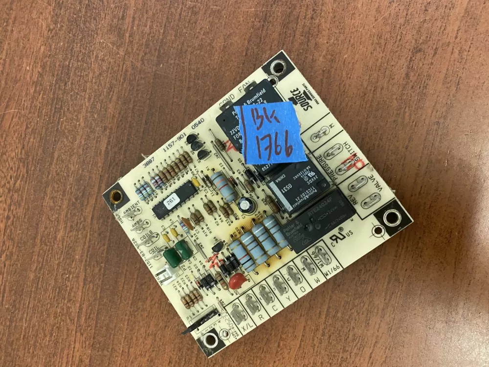 York 1157 83 902A 902 67297  Source One Control Board AZ45029 | BK1766