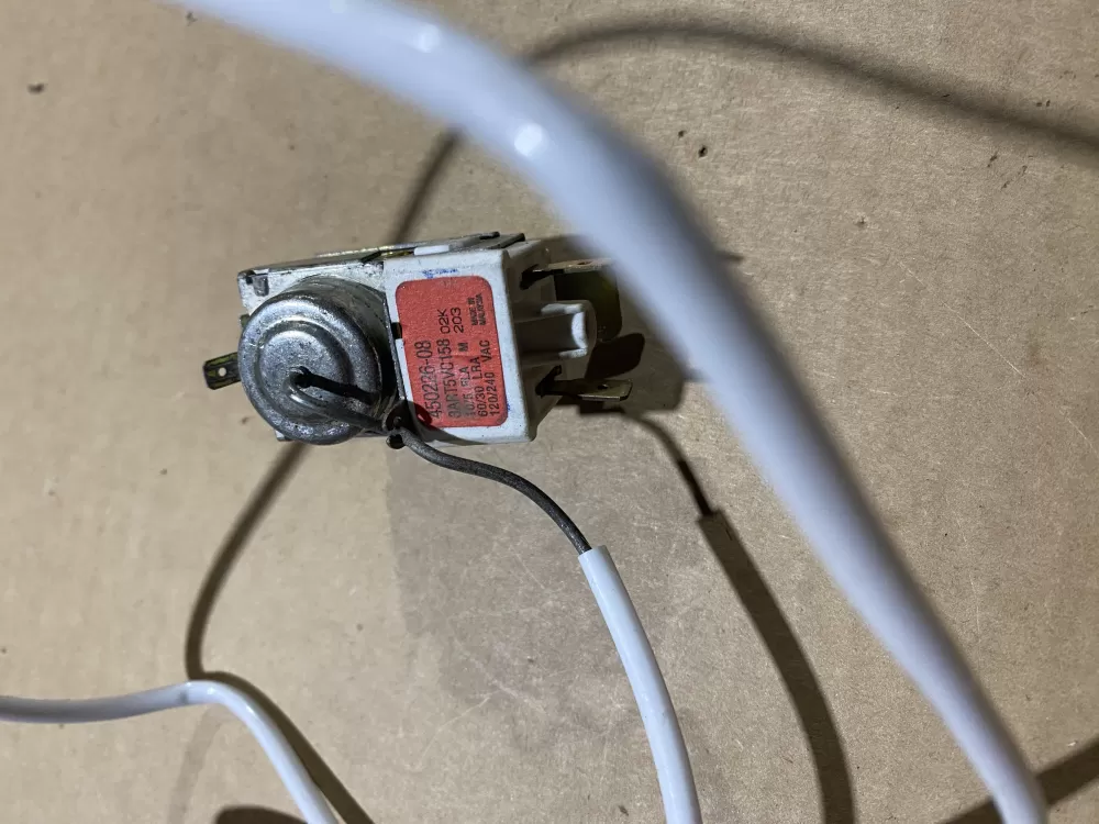 Westinghouse PS8769007 Thermostat Cold Control AZ118836 | BK2193