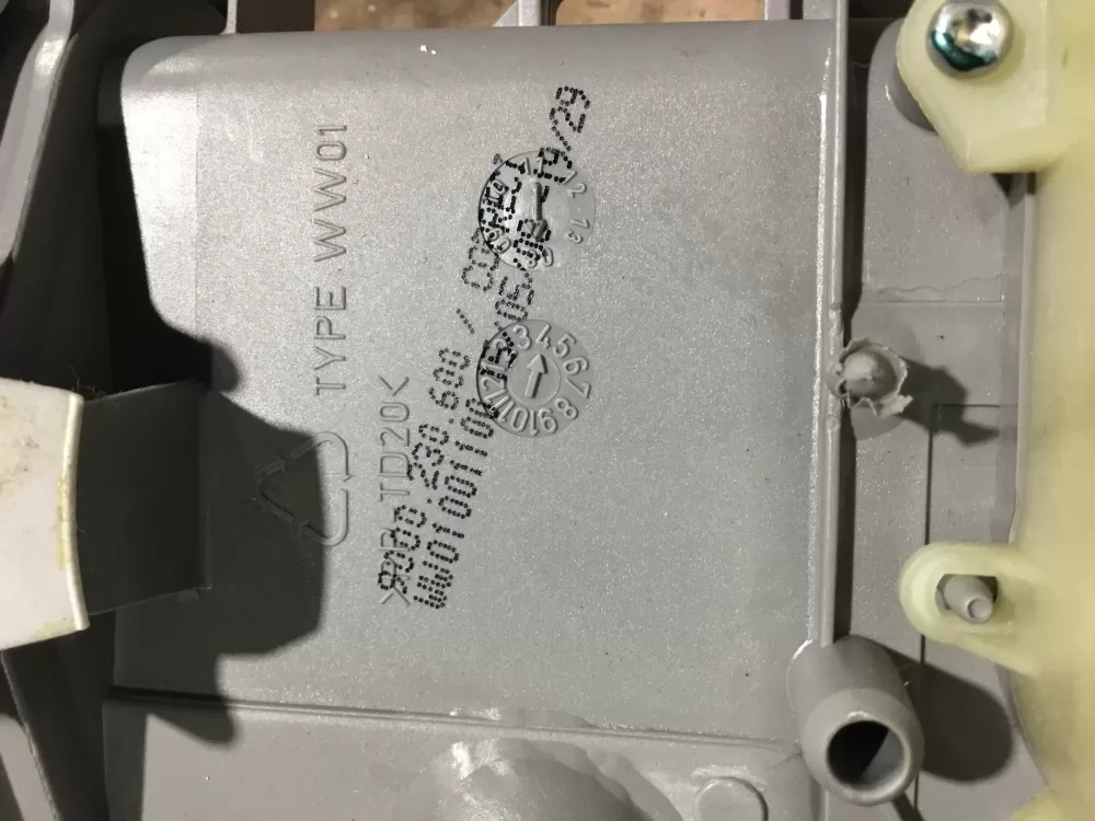 Bosch Dishwasher 9000359119 9000230600 Heater Element Assembly AZ96413 | Sl155
