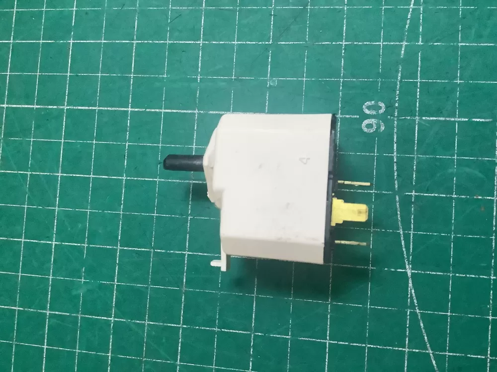 Maytag Crosley Kitchen Aid WP3398094 Dryer Start Switch AZ220676 | SLA145