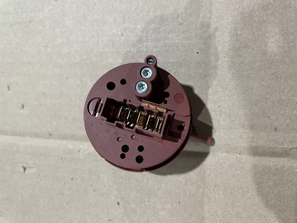 Unknown 80 782 21 Washer Water Level Switch Part#