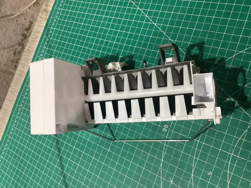 Whirlpool W11529131 Refrigerator Ice Maker AZ191123 | SL112